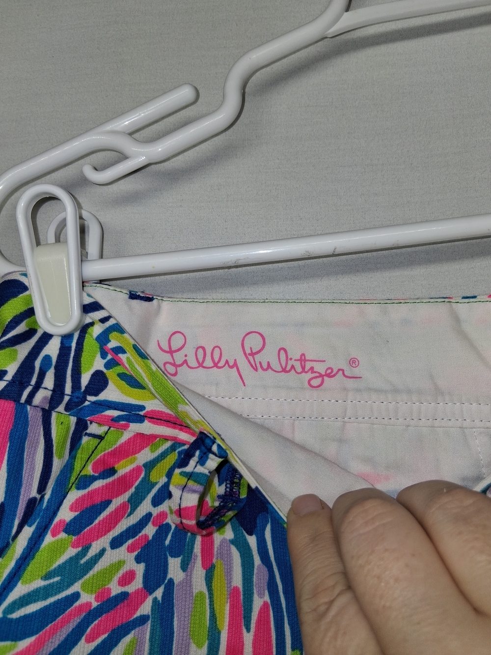 Lilly Pulitzer Neon Leaf-Print The Walsh Cotton Shorts - Picture 5 of 11